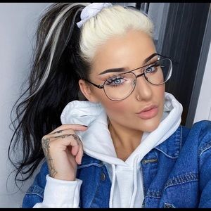 Meet your Posher, Kelley